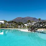 Luxury 2 Bedroom Apartment