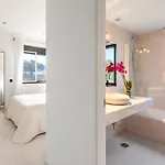 Luxury 2 Bedroom